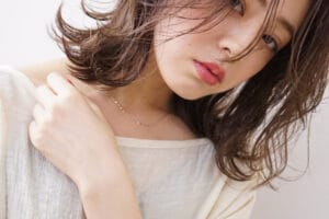 面長の女性芸能人、その魅力とスタイル